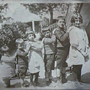 El conde Canilleros con sus primos