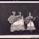 Trío de mujeres haciendo música