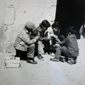 Niños limpiabotas
