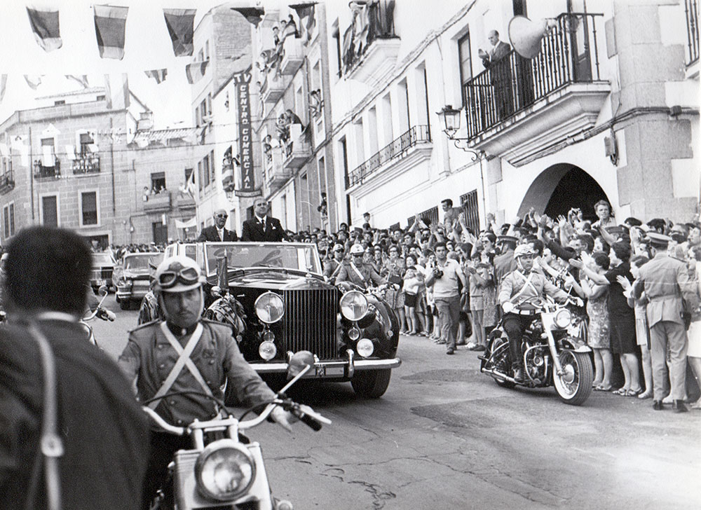 Visita de Francisco Franco a Cáceres