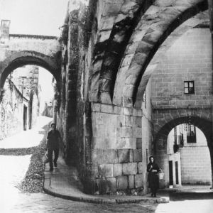Adarve, Arco de la Estrella y Arco del Corregidor