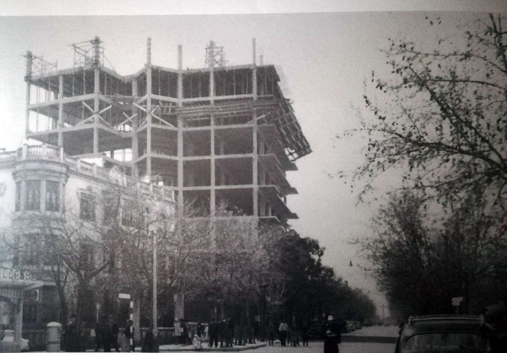 Edificio Coliseum de Cáceres en construcción