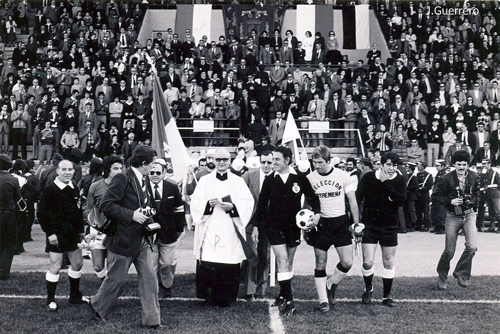 Inauguracion del Estadio Príncipe Felipe