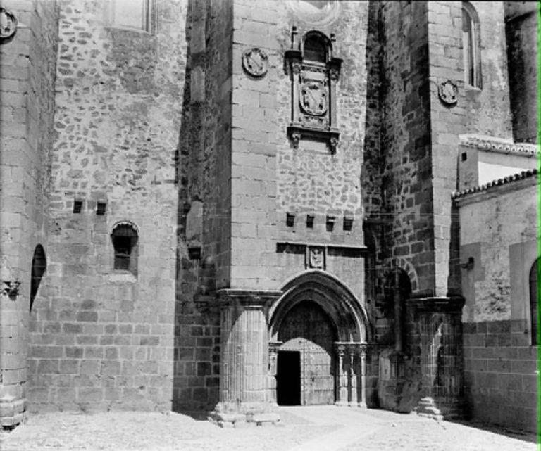 Puerta de Santiago