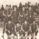 Equipo de voleibol licenciados reunidos