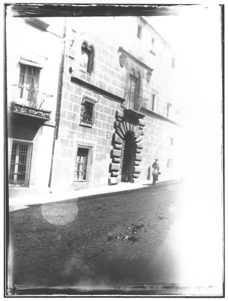 Fachada del Palacio de la Isla