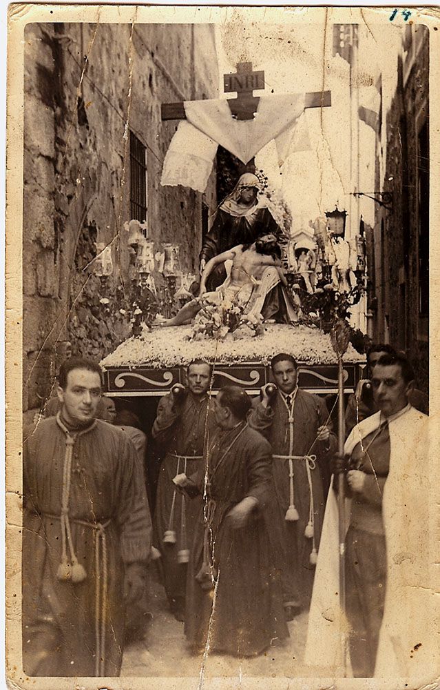 Virgen de las Angustias, Procesión de la Madrugada