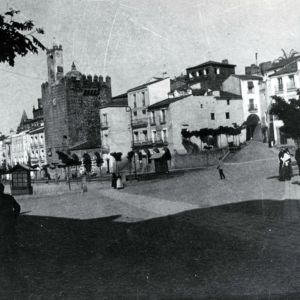 Plaza mayor y antiguo mercado septiembre 1929