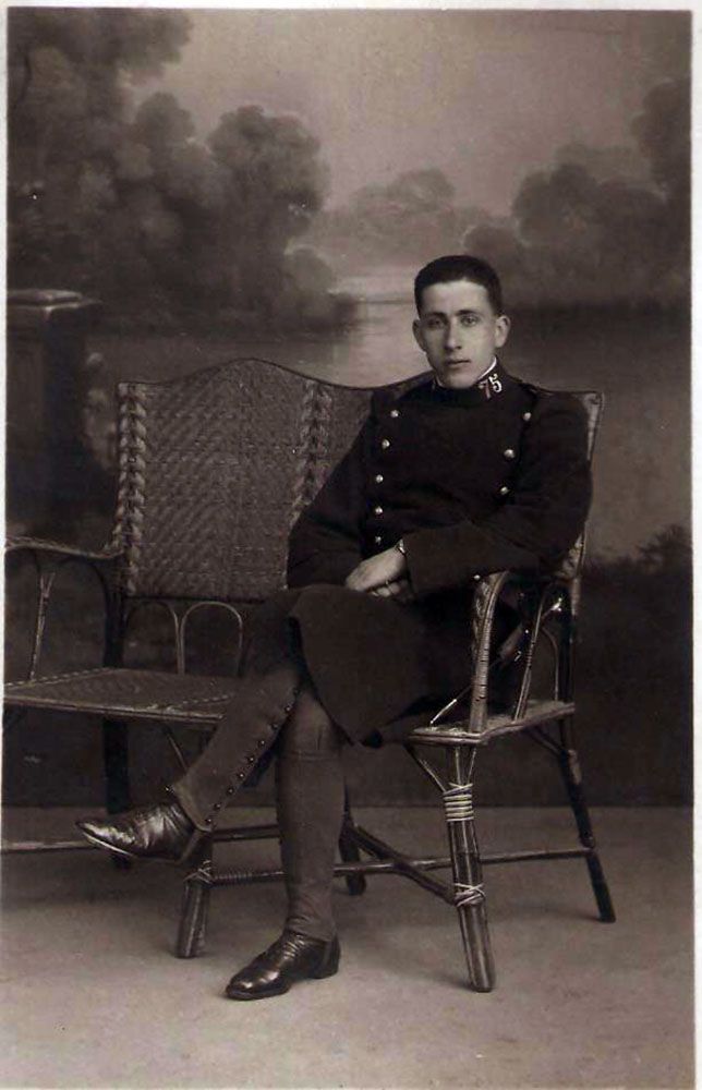 Militar del Regimiento Segovia 75