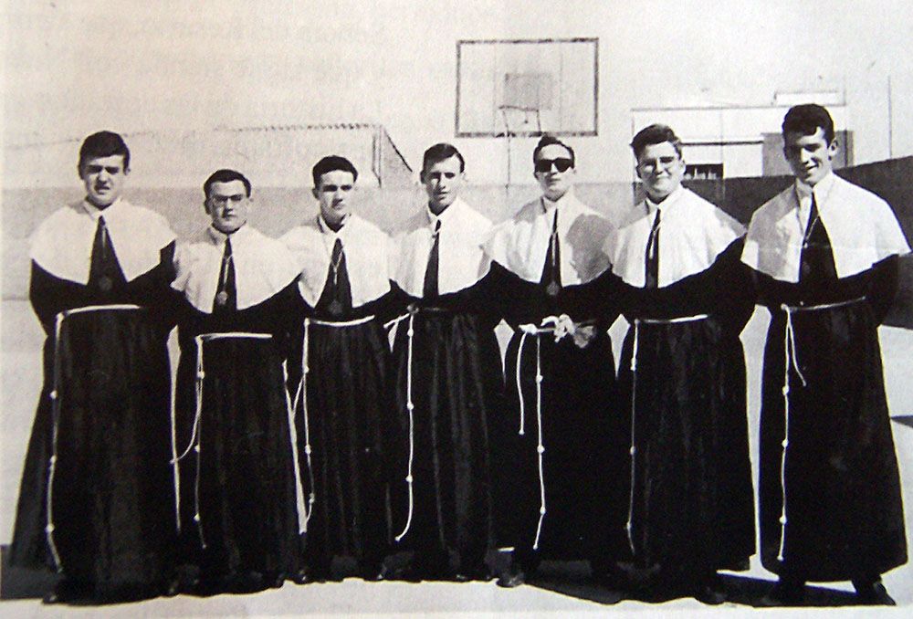 Hermanos de los Estudiantes
