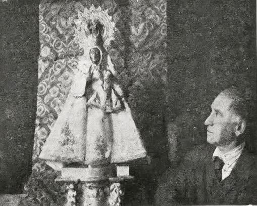 Eulogio Blasco ante la Virgen de Guadalupe