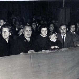 Publico siguiendo la Semana Santa
