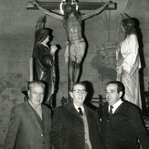 V-126 La Virgen de la Misericordia preparada para la procesión del Silencio del sábado santo 1972