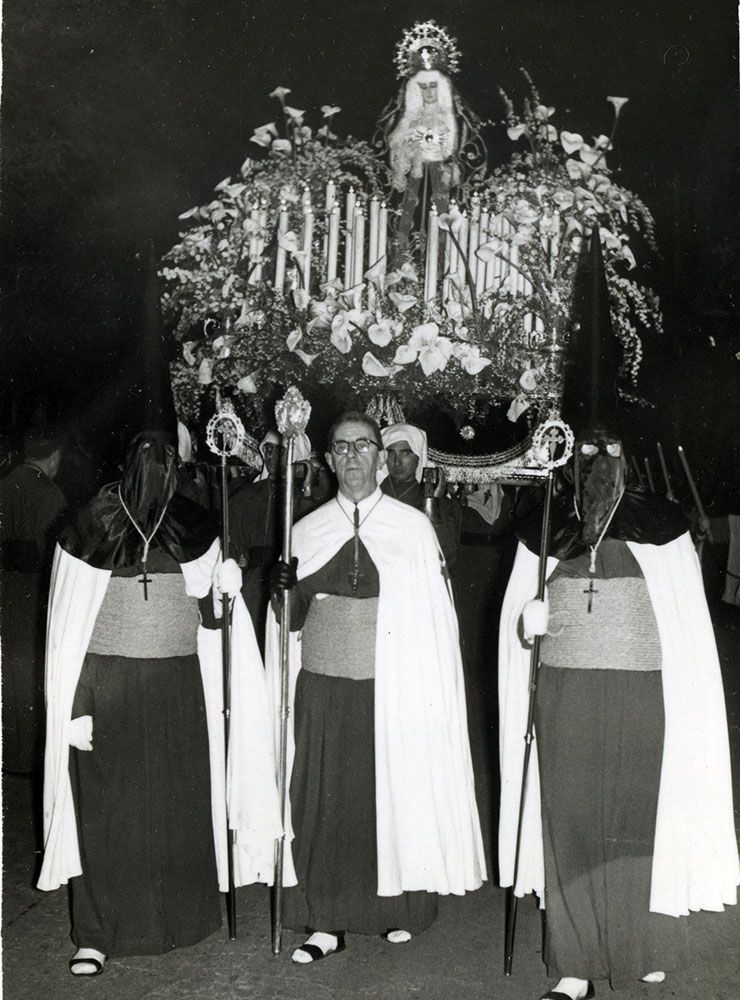 V-68 Procesión de la Misericordia, sábado santo 1960 Procesión de la Misericordia