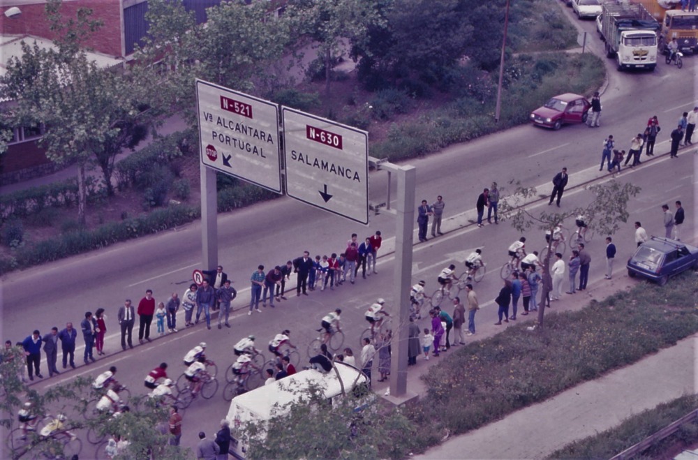 La vuelta ciclista a su paso por Cáceres
