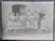 17 niñas delante de las escaleras del colegio, 1932