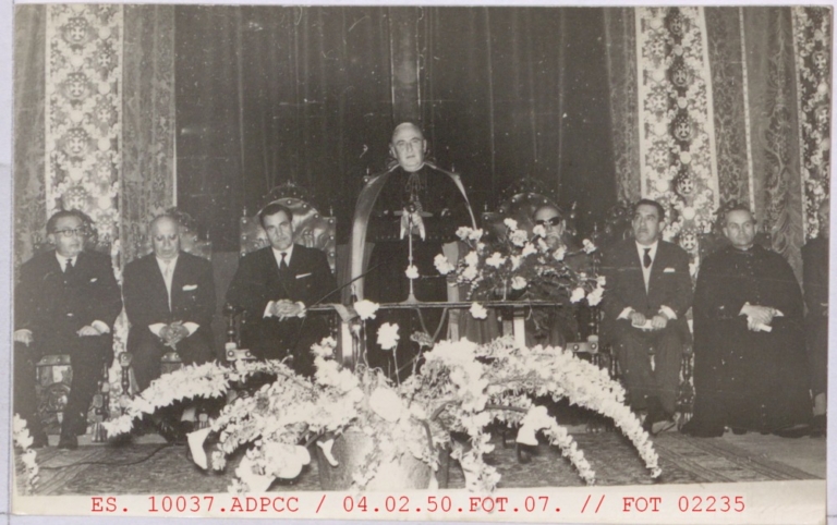 Acto presidido por el obispo Manuel Llopis Ivorra
