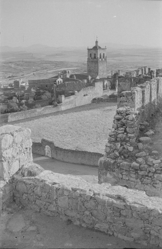 Agosto de 1958. Vista parcial de las casas de Trujillo