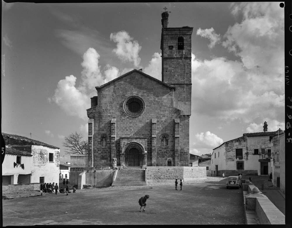 Alcántara. Iglesia. Cáceres · Juan Miguel Pando Barrero, 1967