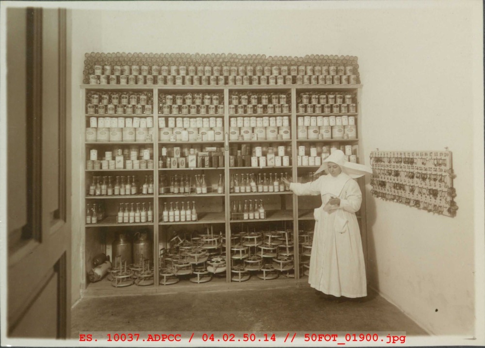 Almacén de productos dietéticos del Instituto de Maternología