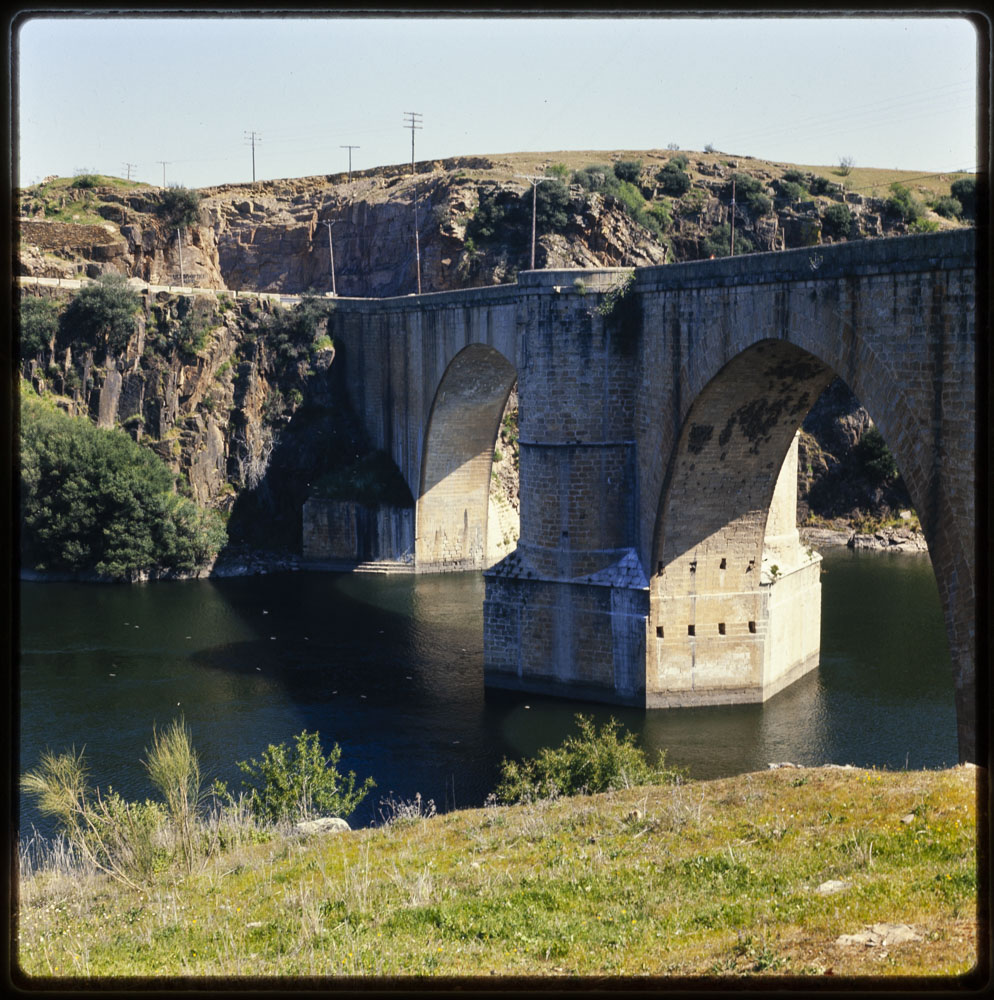 Almaraz. Puente renacentista sobre el Tajo