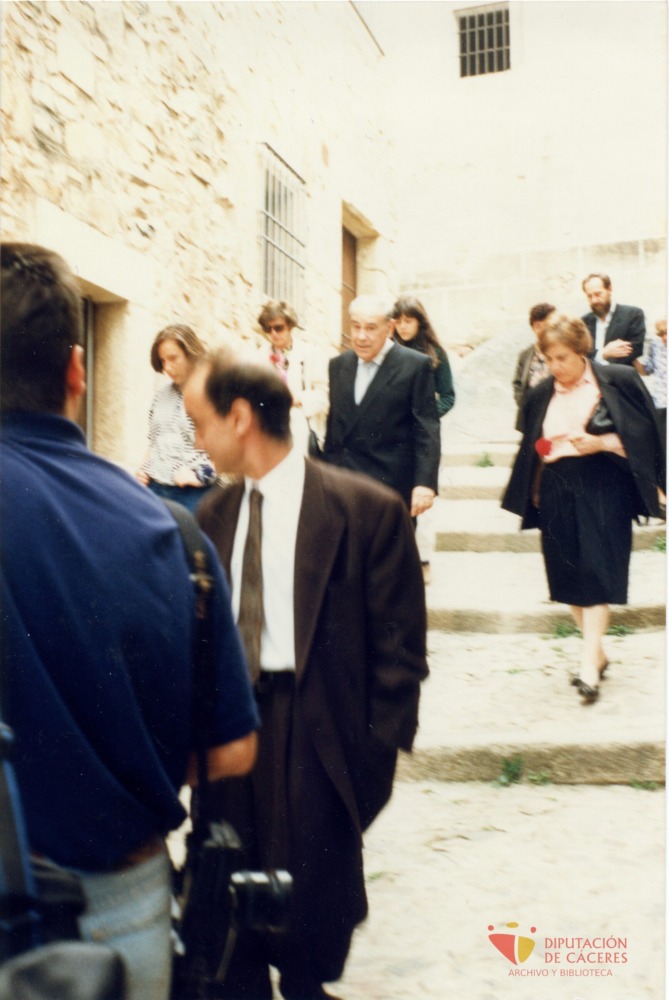 Alonso Zamora Vicente en Cáceres