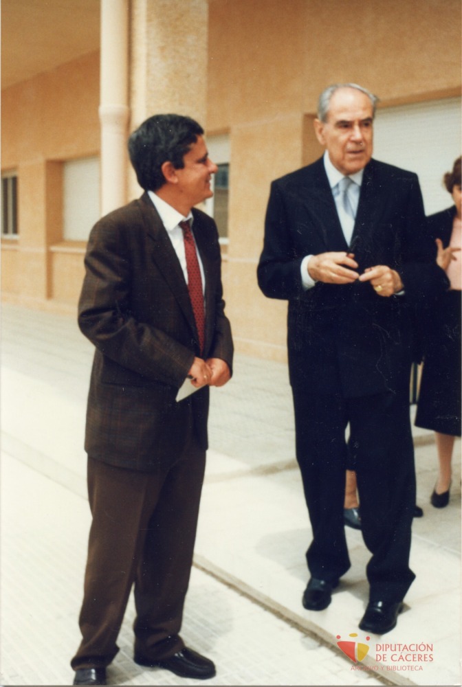 Alonso Zamora Vicente en Cáceres