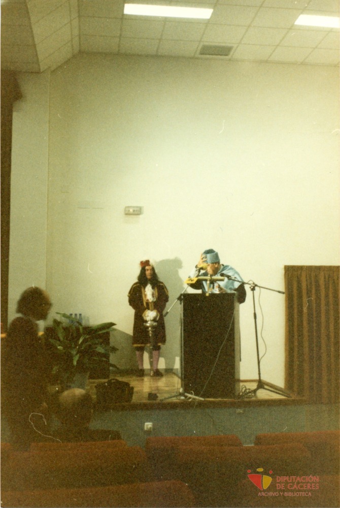 Alonso Zamora Vicente