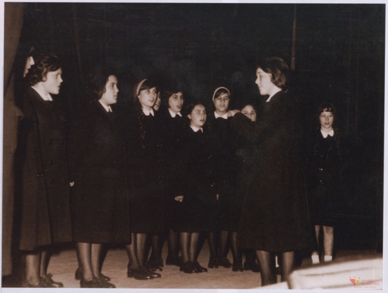 Alumnas del Colegio Provincial de la Inmaculada de Cáceres