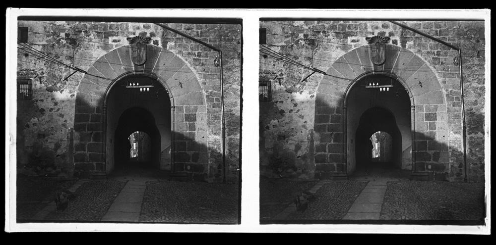 Arco y túnel bajo el Palacio de los Marqueses de Mirabel