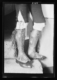 Botines sevillanos de color marrón · Ruth Matilda Anderson, 1928