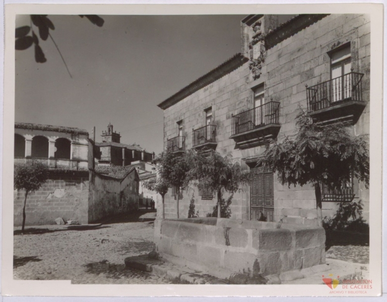 Brozas: Casa de Argüello Carvajal