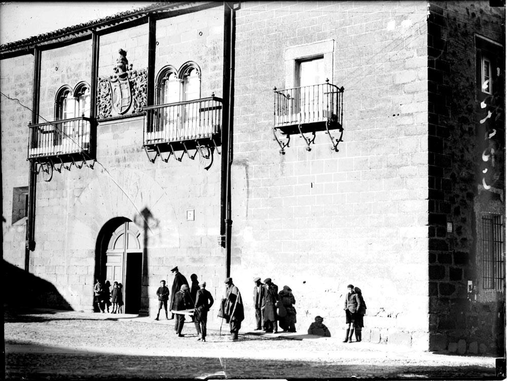 Cáceres: palacio. Fachada