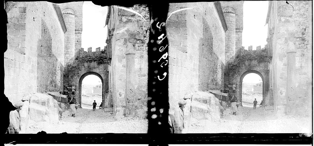 Callejón con un arco, 1929