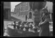 Cántaros en la fuente de la plaza · Ruth Matilda Anderson, 1928