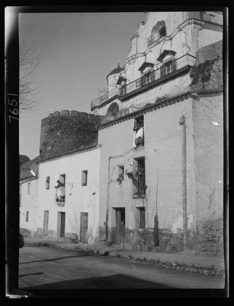 Casa amarilla en La Corredera