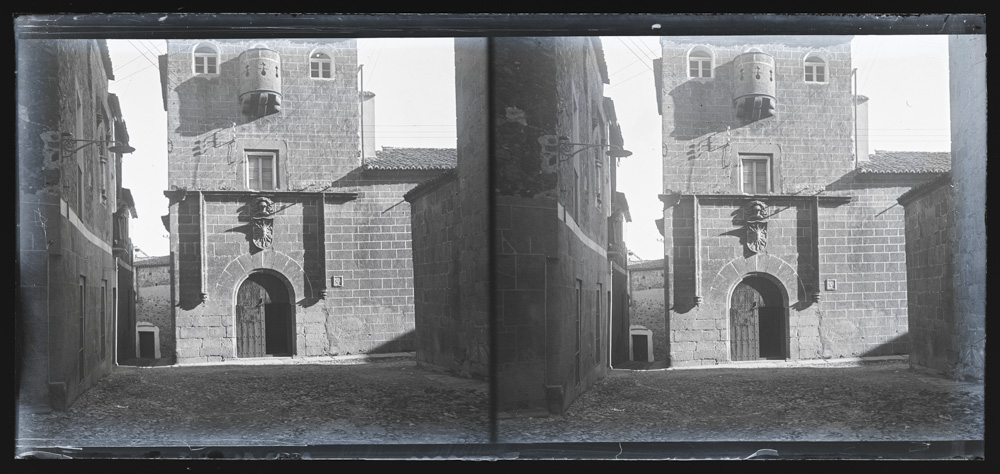 Casa fortaleza gótica de los Solís o del Sol. Matacán