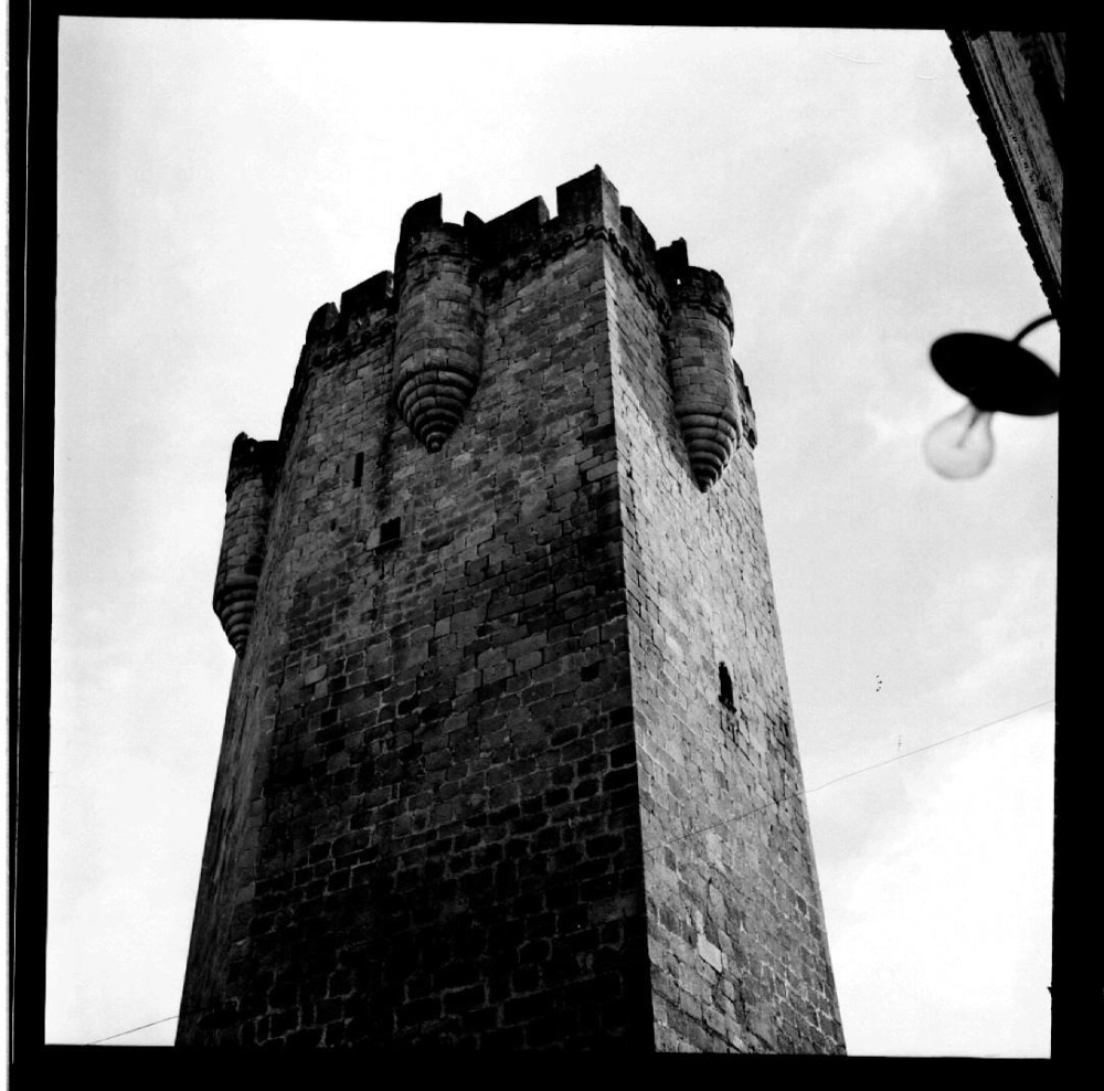 Castillo y torre