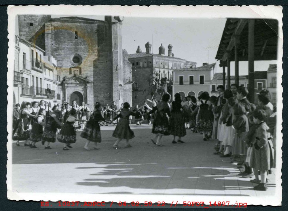 Celebración del Chíviri en la plaza Mayor de Trujillo
