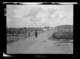 Cercas de piedra y vista lejana del pueblo · Ruth Matilda Anderson, 1928