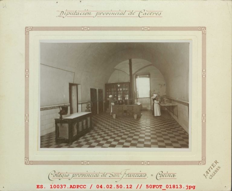 Cocina del Colegio Provincial de San Francisco de Cáceres