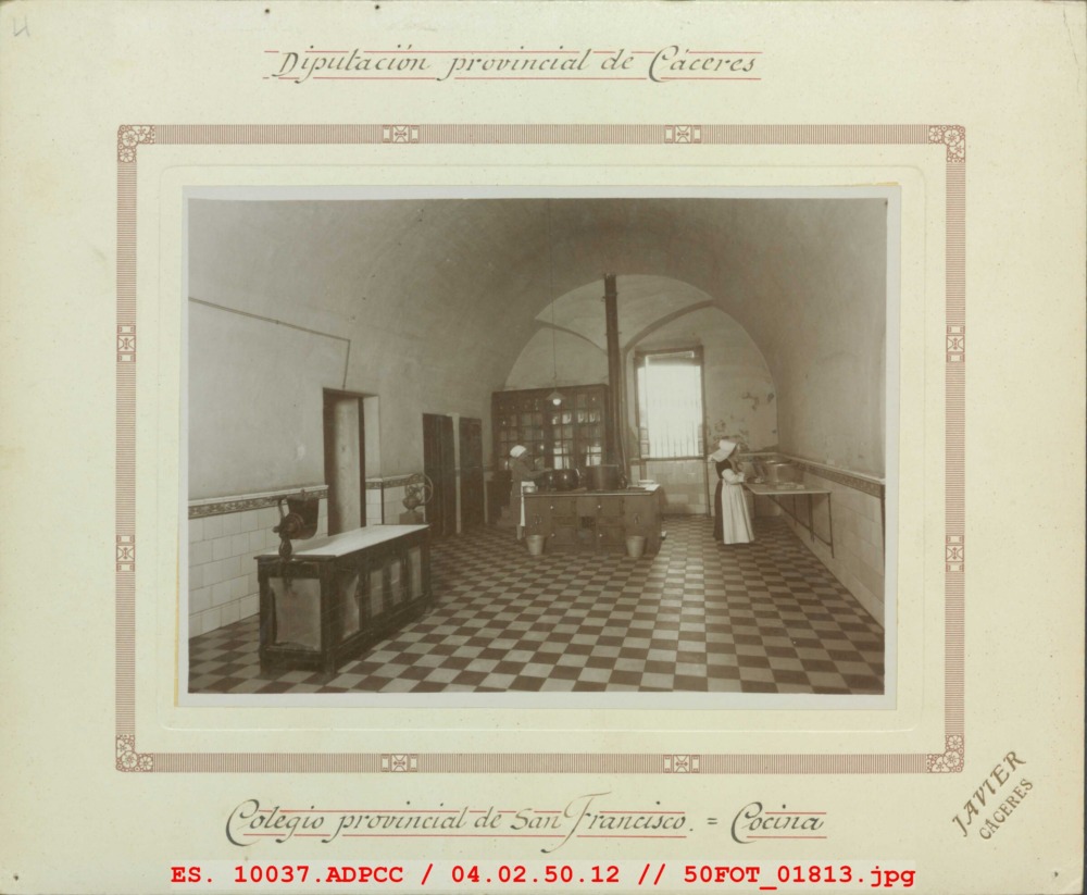 Cocina del Colegio Provincial de San Francisco de Cáceres