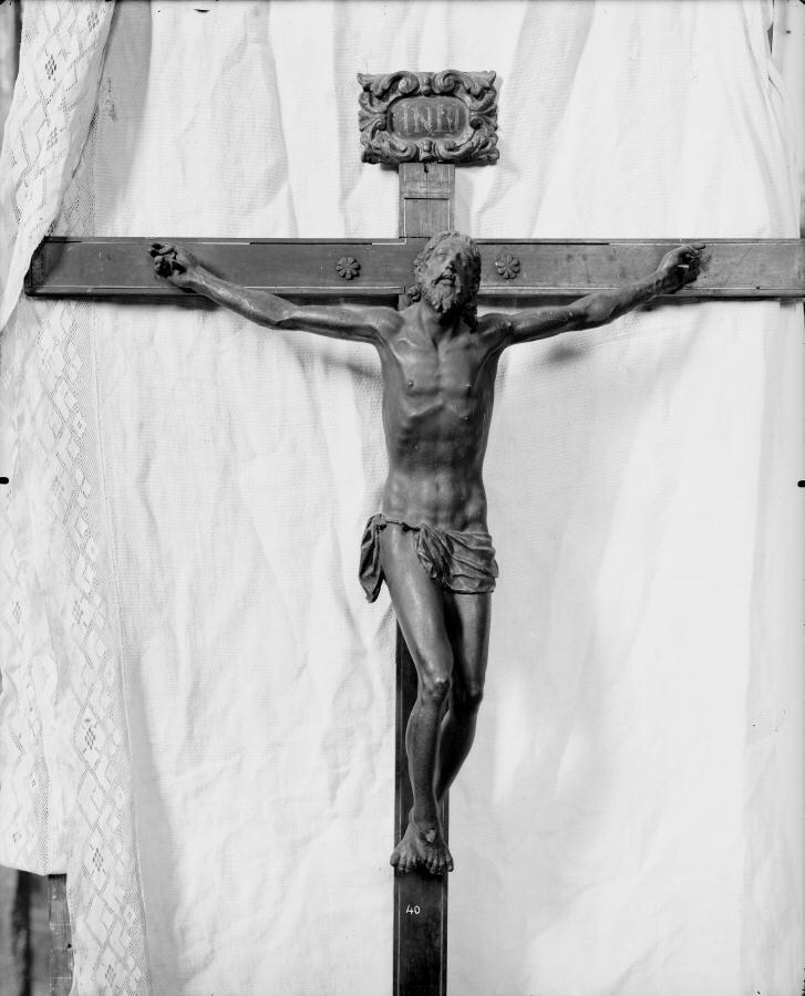Cristo crucificado · Casa Moreno