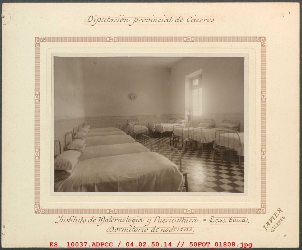 Dormitorio de nodrizas en el Instituto de Maternología
