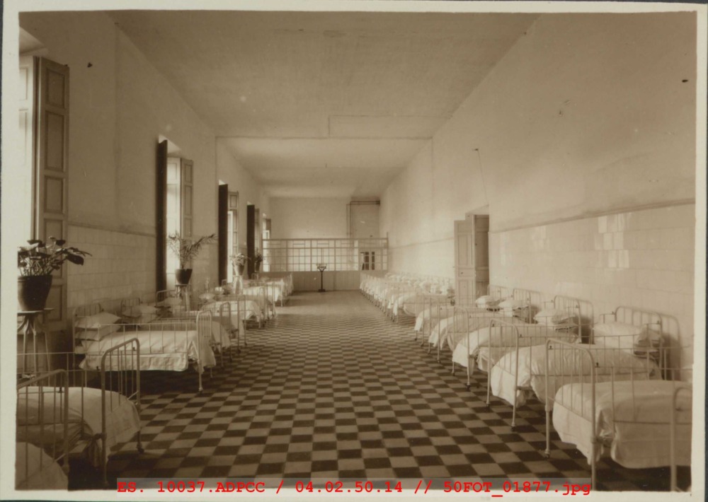Dormitorios de mayores del Instituto de Maternología