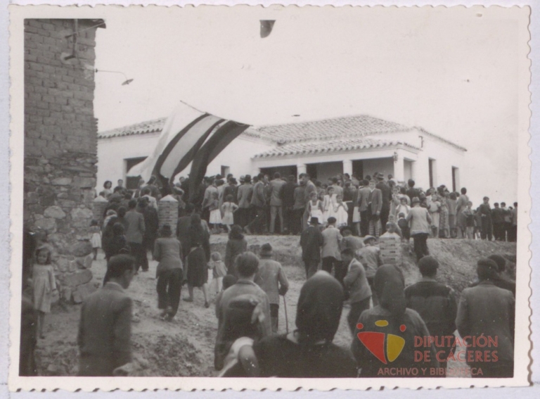 El Gordo: Inauguración del Centro de Higiene Rural y Hogar Médico