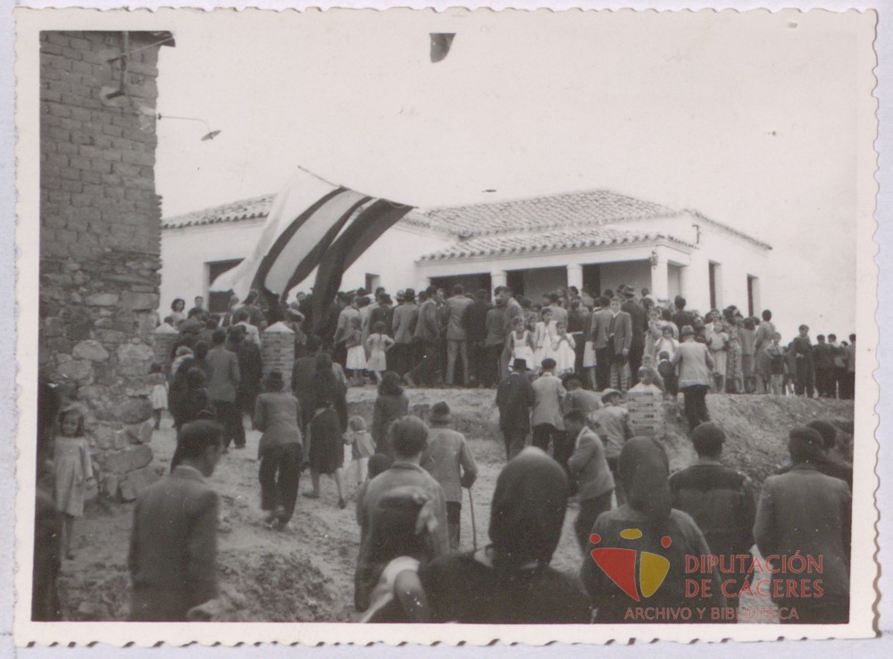 El Gordo: Inauguración del Centro de Higiene Rural y Hogar Médico
