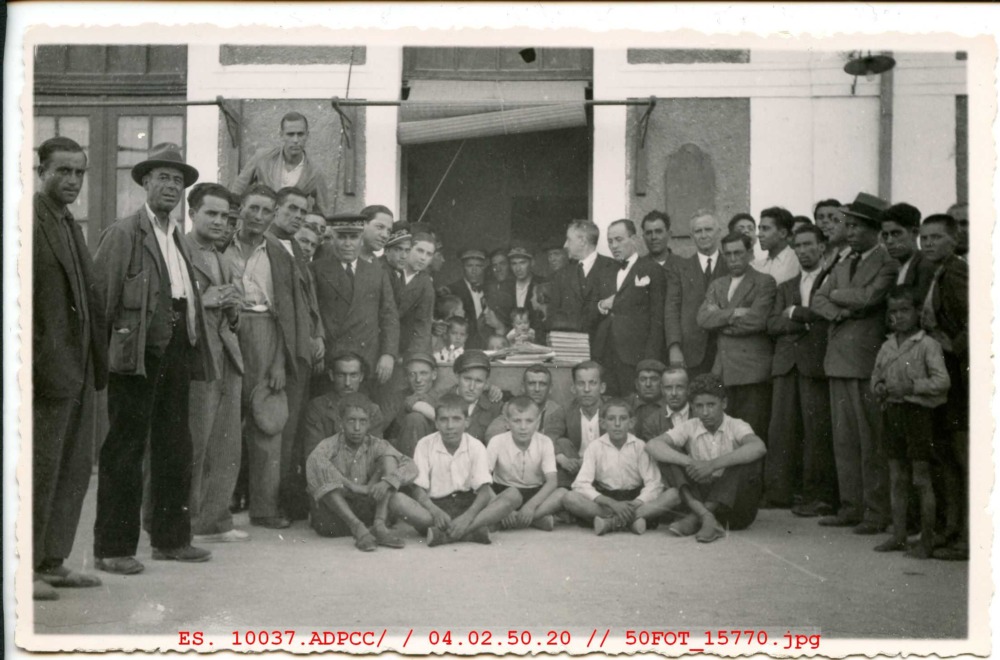 Entrega en la estación de Cáceres del título de pensionista