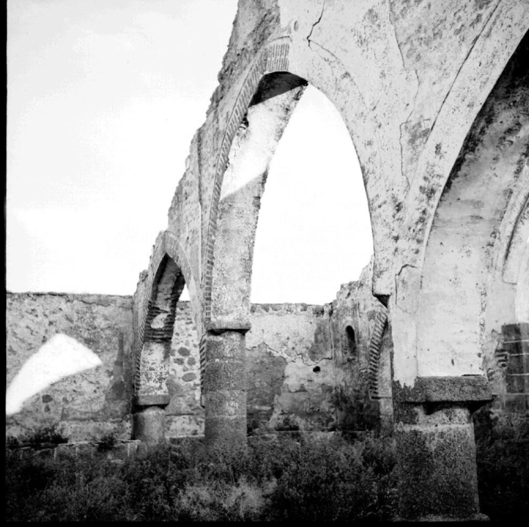 Ermita de Nuestra Sra. del Salor. Otros arcos