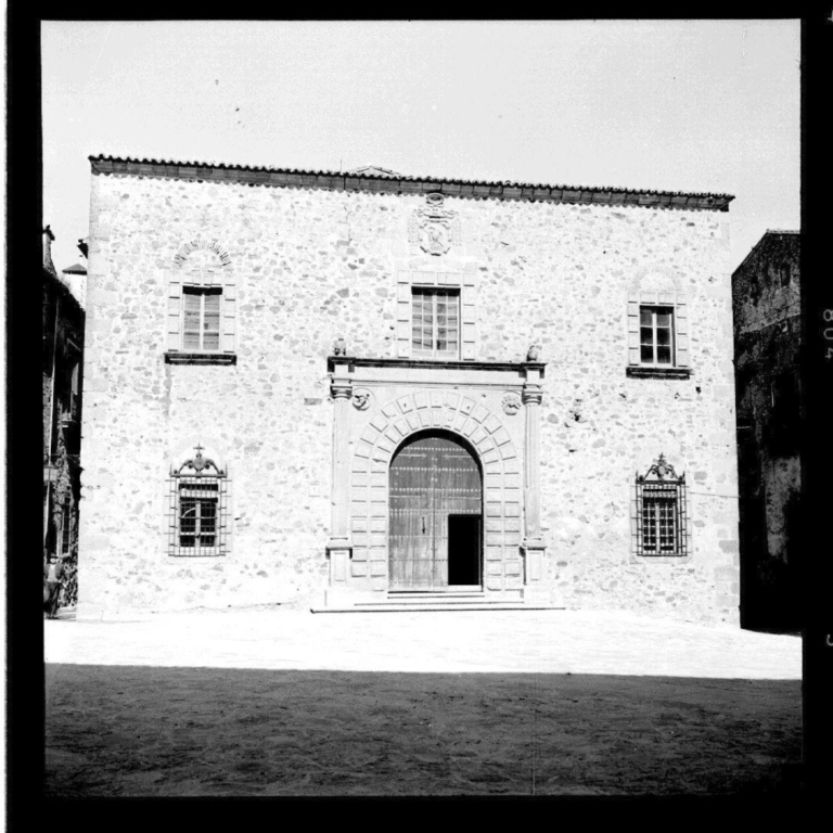 Fachada del Palacio Episcopal